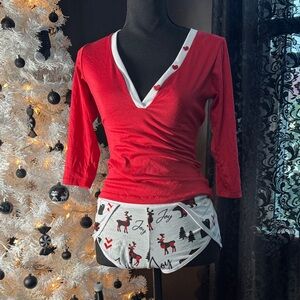 Xmas pj set nwt med